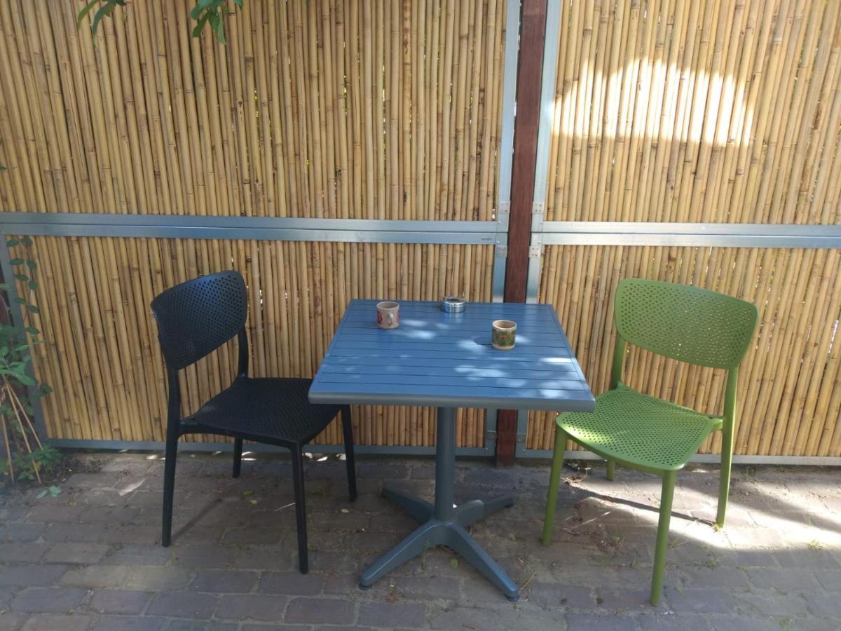 Huis Nummer 1 Eindhoven Bagian luar foto